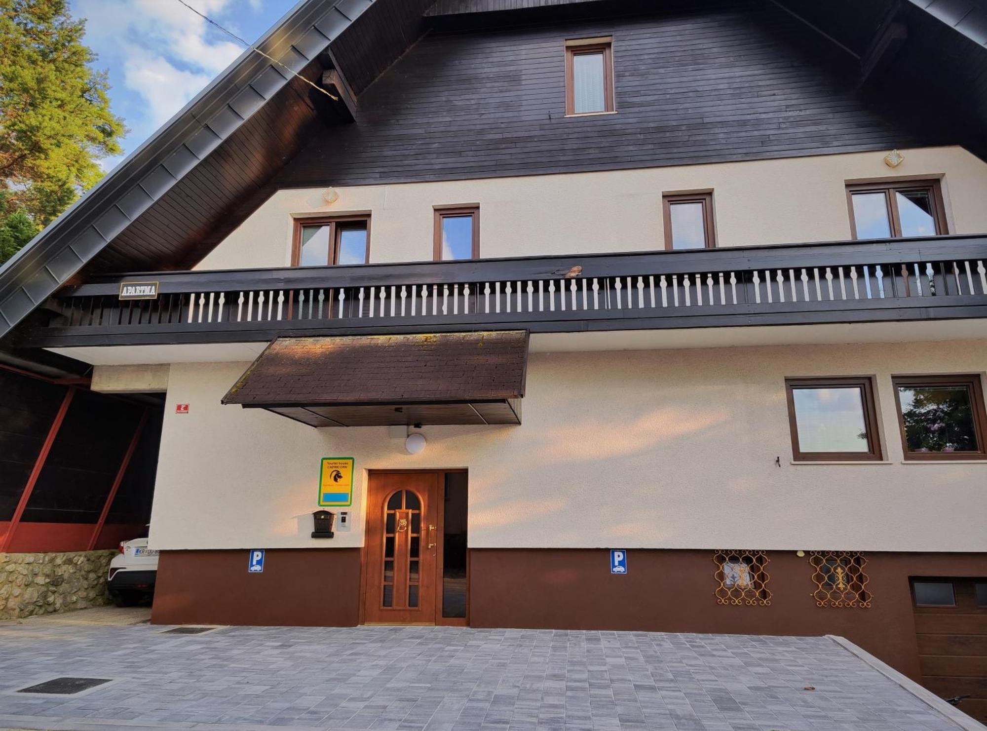 Апартаменты Tourist House Capricorn Блед Экстерьер фото
